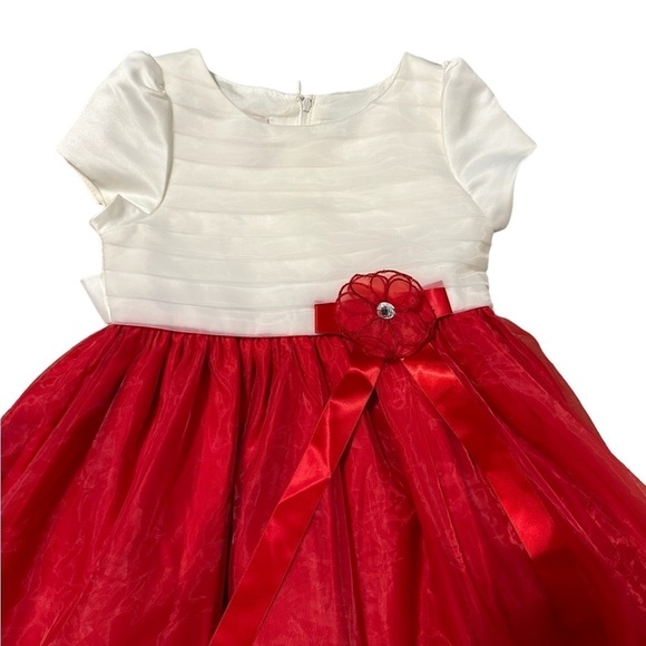 Princess Wear White and Red Organza Dress Size 6 - Picture 3 of 6